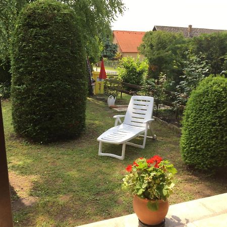 Rozsa Nyaralohaz Villa Balatonboglár Exterior foto