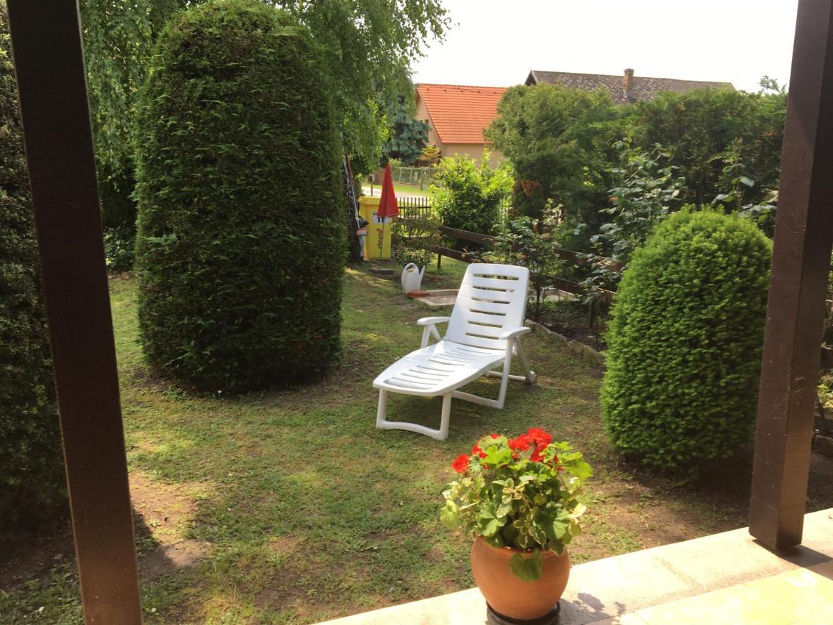 Rozsa Nyaralohaz Villa Balatonboglár Exterior foto