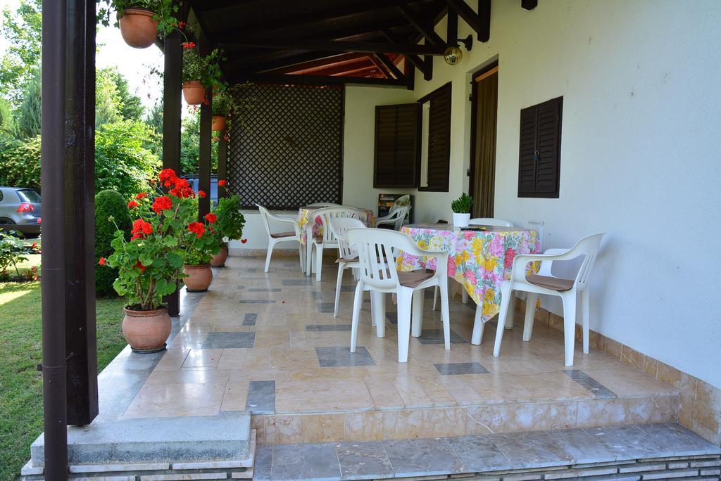 Rozsa Nyaralohaz Villa Balatonboglár Exterior foto