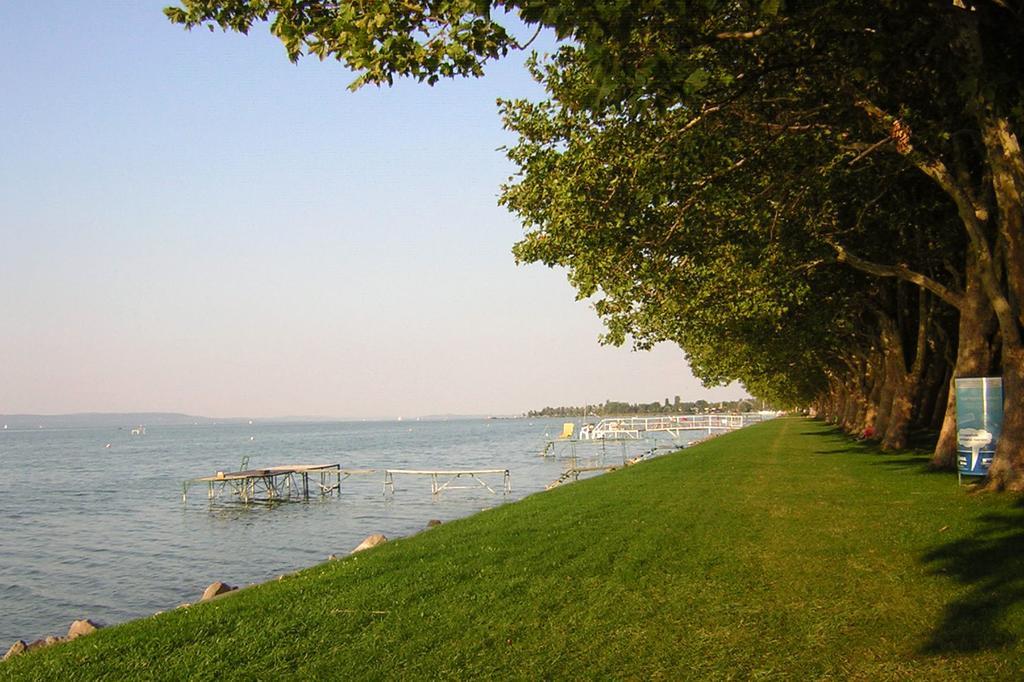 Rozsa Nyaralohaz Villa Balatonboglár Exterior foto