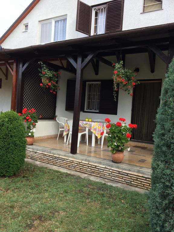 Rozsa Nyaralohaz Villa Balatonboglár Exterior foto